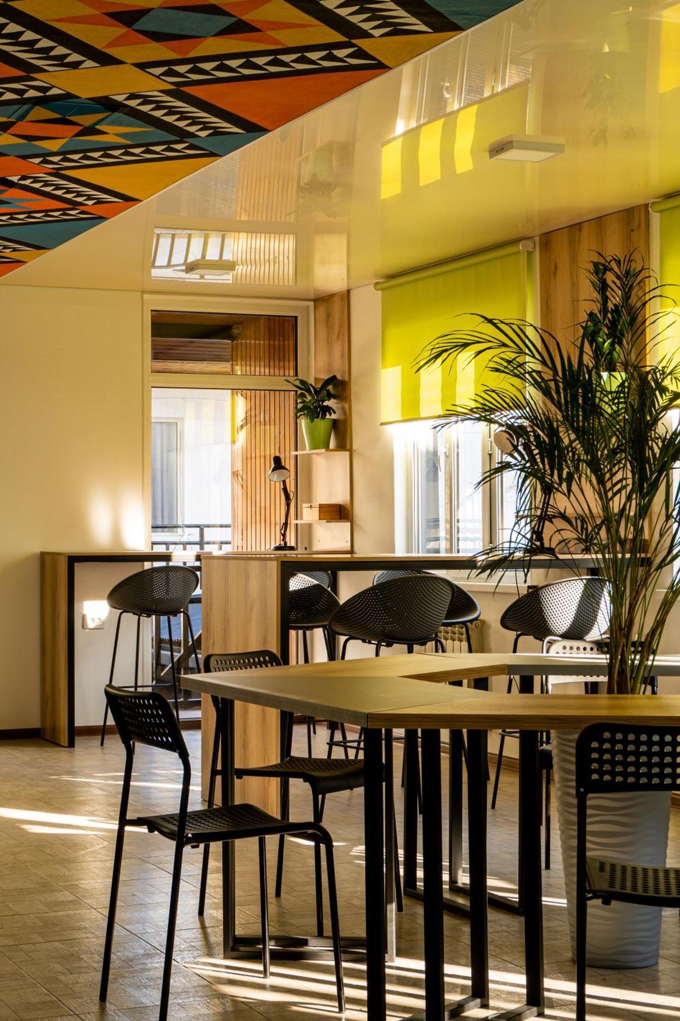 People Hostel & Coworking Biszkek Zewnętrze zdjęcie